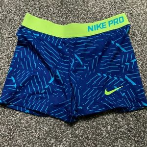 Women’s Nike pros